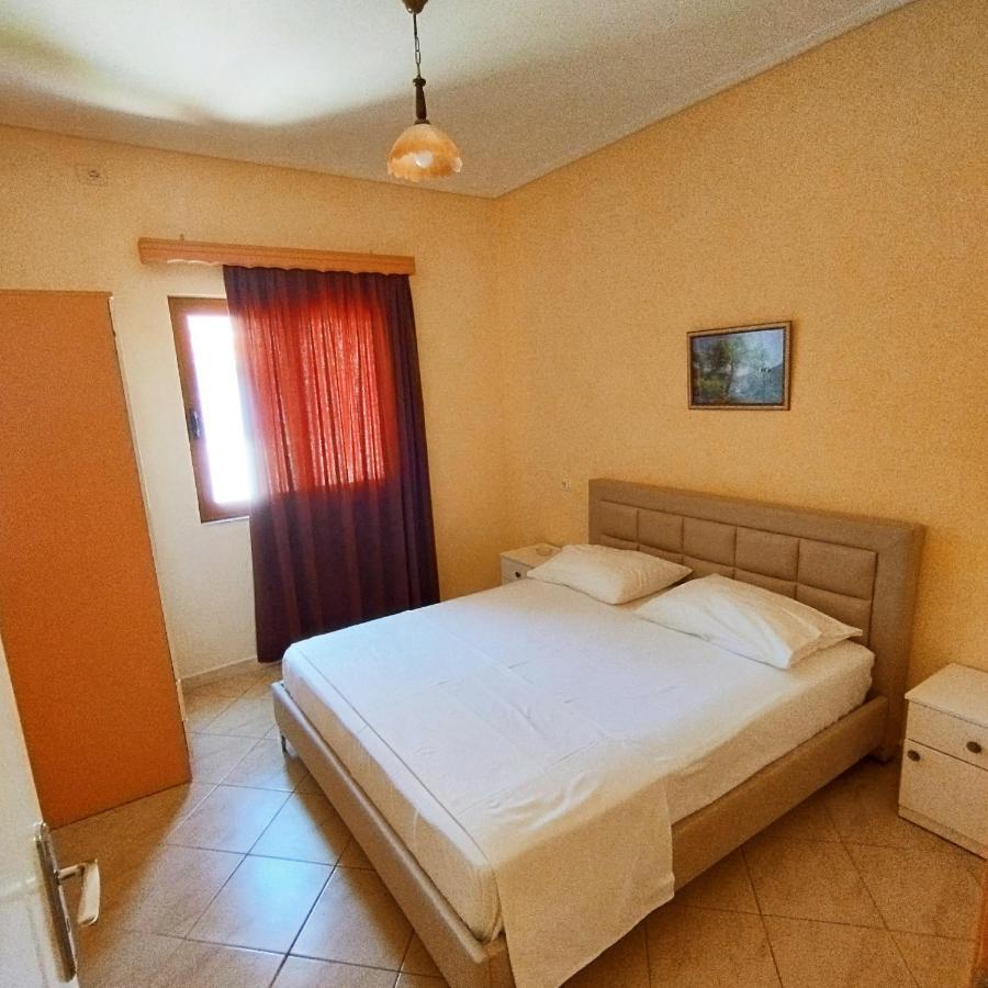 Mejdi Apartments Саранда Экстерьер фото
